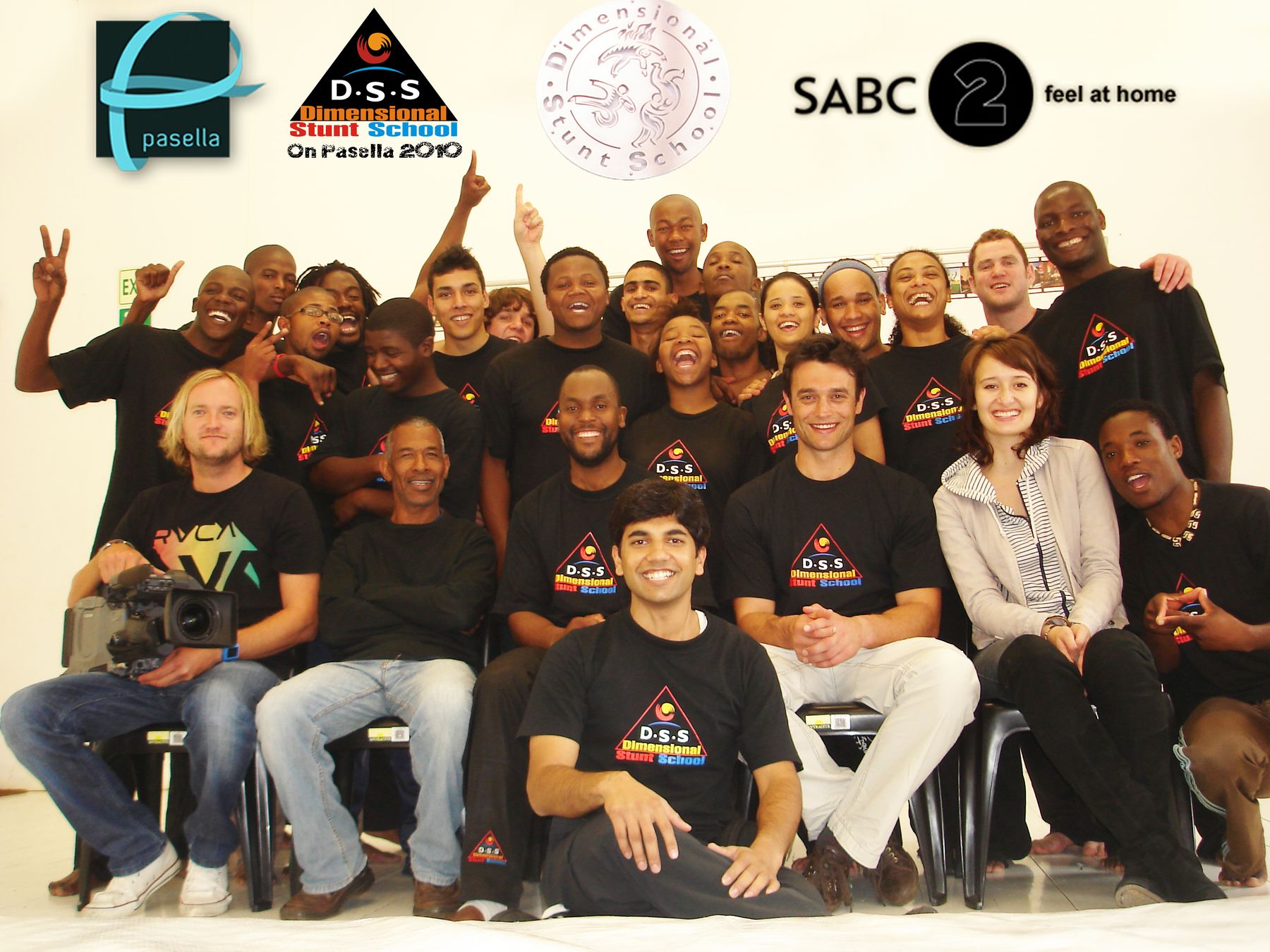 Sensei San Ndlovu with the 2010 Dimensional Stunt School class and the SABC2 Pasella crew